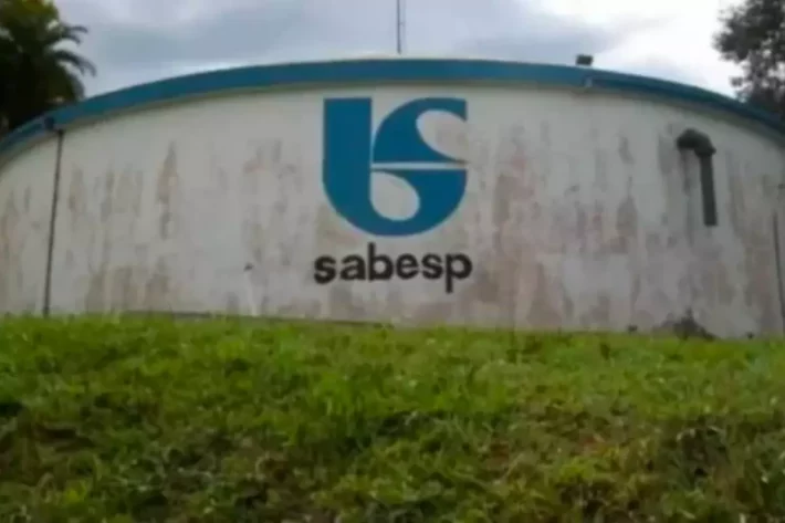 Sabesp (SBSP3): anúncio de privatização mexe com ações da empresa. Veja a cotação