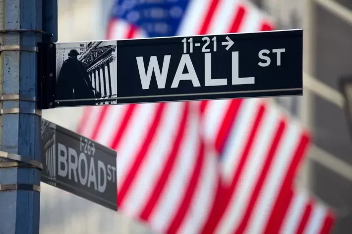Bolsas de NY fecham em queda, com notícias corporativas no radar