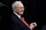 Warren Buffet faz doação de US$ 866 mi e dá recado a acionistas da Berkshire. Foto: REUTERS/Rick Wilking