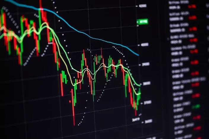 As 5 ações que mais deram prejuízo para o investidor em 2023