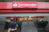 Santander (BCSA34): ações sobem após lançamento de conta internacional. (Foto: Nilton Fukuda/Estadão)