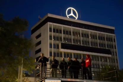 Mercedes-Benz (MBGn) eleva dividendos e anuncia recompra de ações