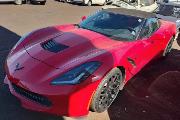 Leilão da Receita Federal: Corvette tem lance inicial de R$ 405 mil; veja mais itens disponíveis