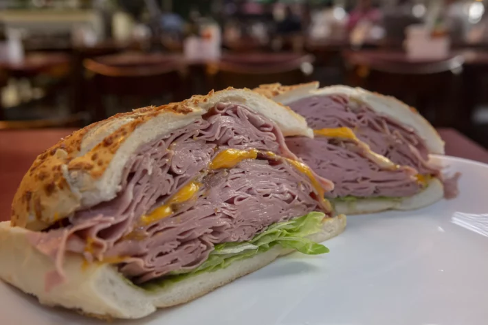 Quanto custam os melhores sanduíches de mortadela de São Paulo