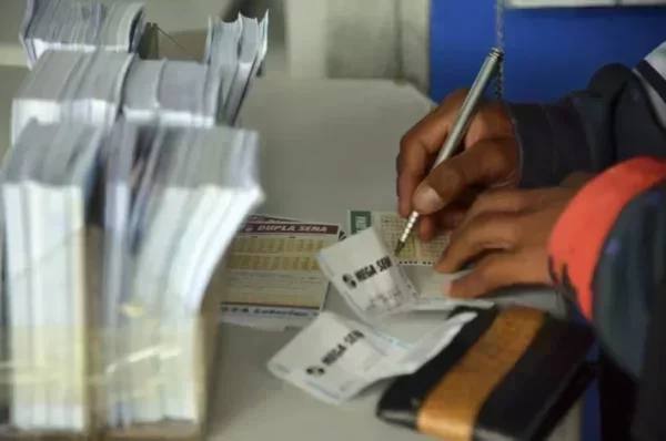 Veja os resultados de todos os sorteios das Loterias desta segunda-feira (26). Foto: Fotos Públicas