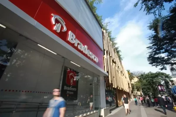 Bradesco (BBDC4) paga JCP hoje; saiba quem recebe