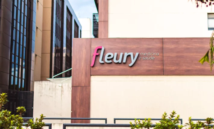 Fleury (FLRY3): ações avançam impulsionadas por investimento em rede de laboratórios