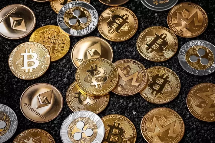 Criptomoedas recuam mais de 6% e bitcoin perde o patamar de US$ 60 mil