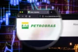 Petrobras (PETR3;PETR4) paga acionistas na quinta-feira (20); veja quem recebe