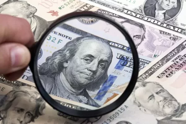 Como a alta do dólar afeta seus investimentos?