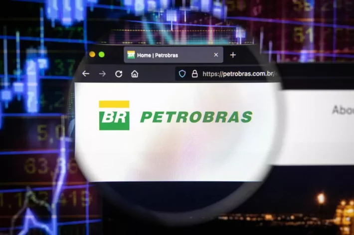 Como estão as ações da Petrobras (PETR4) nesta sexta-feira?