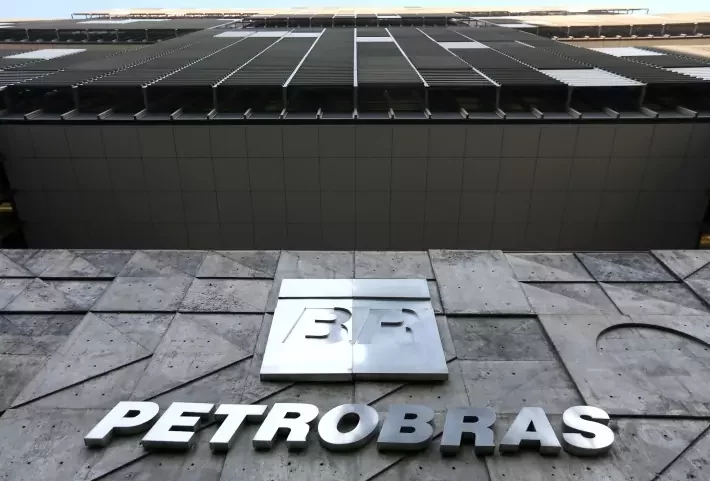 Petrobras (PETR3; PETR4) alcança marca inédita de um milhão de acionistas na Bolsa; veja