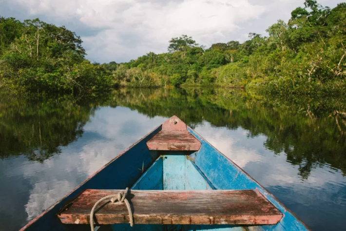 O que aprendi sobre dinheiro ao viajar para uma comunidade na Amazônia