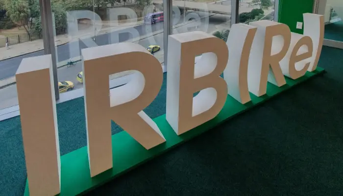 Lucro do IRB (IRBR3) salta 224% no 2º Tri; veja o que impulsionou o balanço