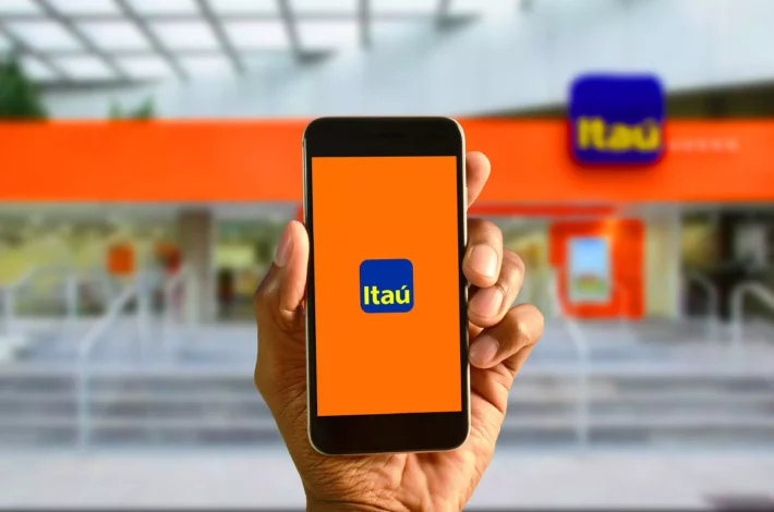 Aplicativo do Itaú (ITUB4) - (Foto: Adobe Stock)