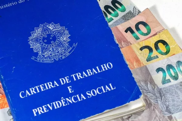 13º salário: primeira parcela já foi paga?