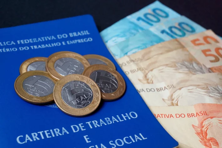 Como consultar o 13º salário no aplicativo do Meu INSS?