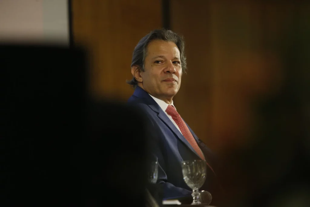 Haddad diz que mercado erra nas projeções