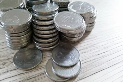 Moedas de 50 centavos podem valer R$ 5 mil.