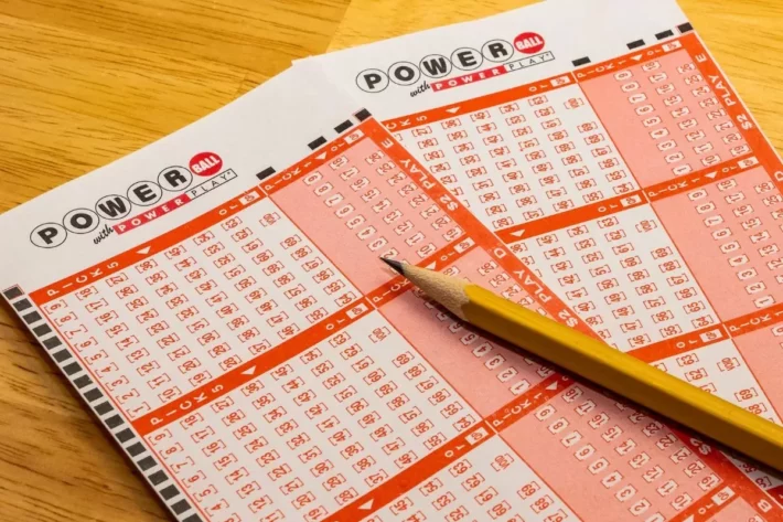 Quer ganhar R$ 370 milhões? Powerball realiza sorteio hoje (4); veja como apostar