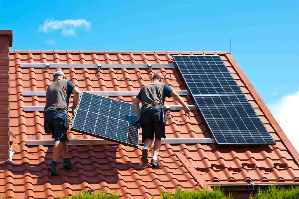 Quanto a energia solar economiza na conta de luz?