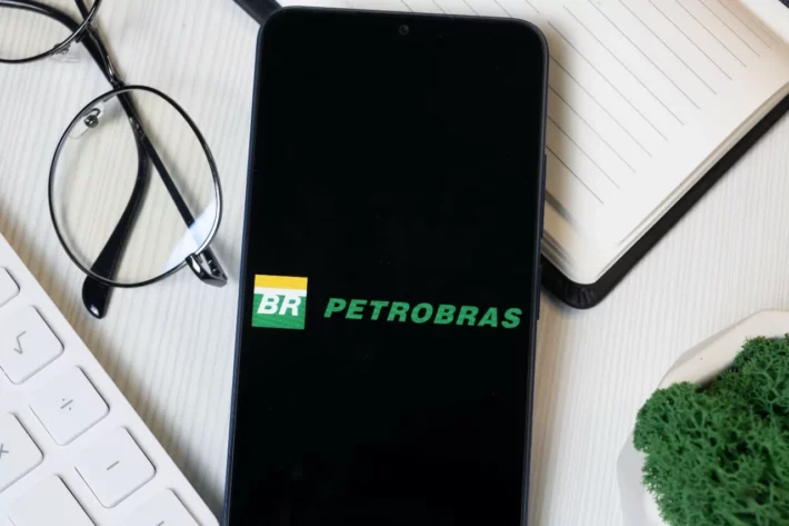 Bancos atualizam previsões para a Petrobras em 2025. E como ficam os dividendos?