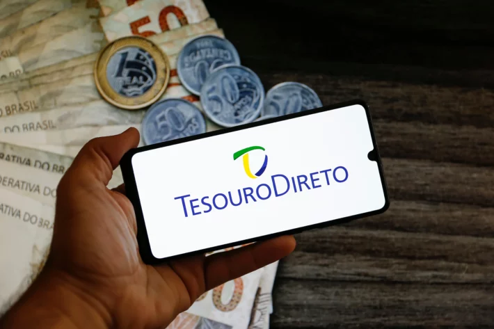 Tesouro Direto dispara e chega a altas históricas: como ganhar mais dinheiro com as taxas?