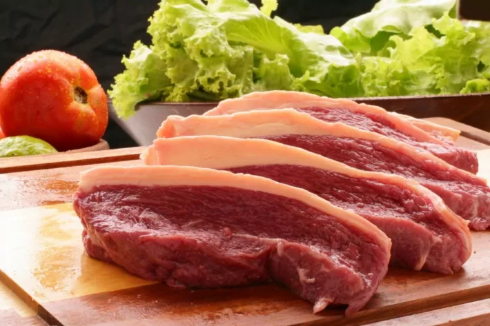 Esqueça a picanha! Este é o corte econômico que está roubando a cena nos churrascos brasileiros