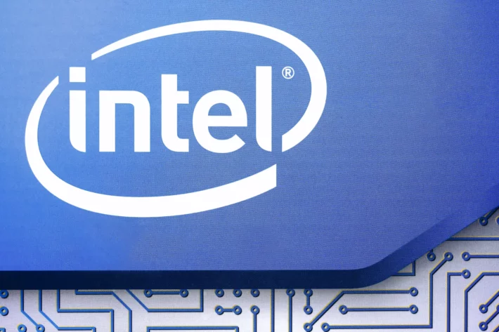 CEO da Intel (ITLC34) renuncia ao cargo; ação salta no pré-mercado em NY