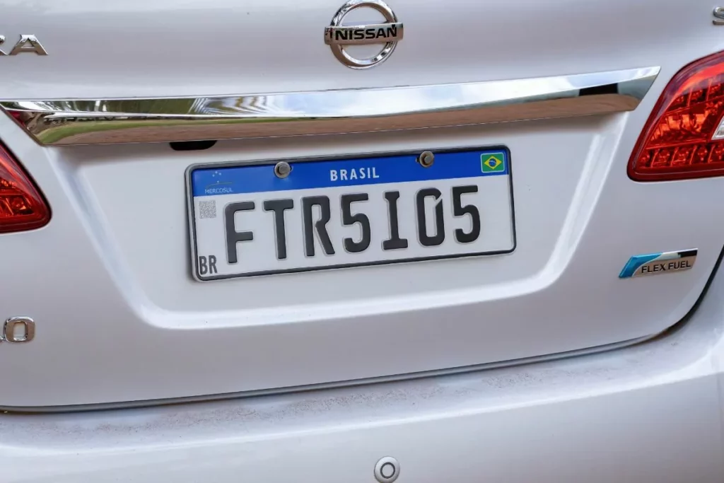 Qual o valor da multa para carro sem a placa Mercosul?