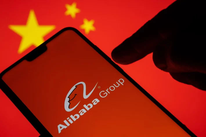 Alibaba lançou novo modelo de IA que promete superar DeepSeek. Foto: Adobe Stock