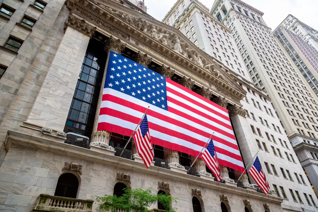 Fachada da Bolsa de Valores de Nova York, onde grandes bancos americanos divulgam seus balanços financeiros.