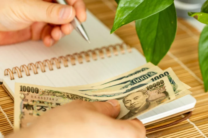 Conheça a técnica japonesa que ajuda a economizar R$ 800 por mês. Foto: Adobe Stock