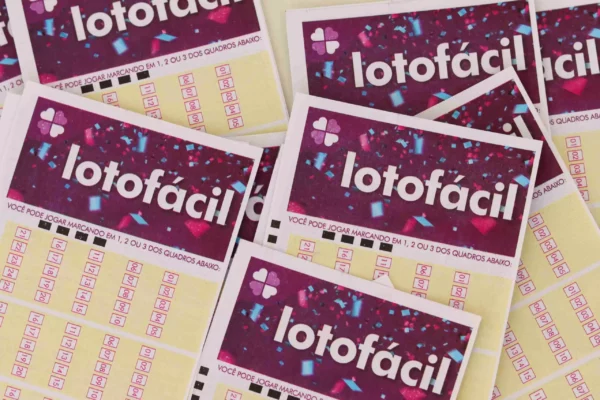 Lotofácil 3303: confira o resultado do sorteio de R$ 1,7 milhão