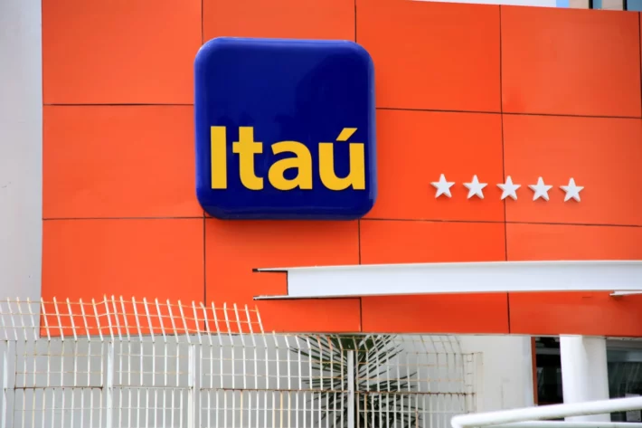 Banco Itaú (Foto: Adobe Stock)