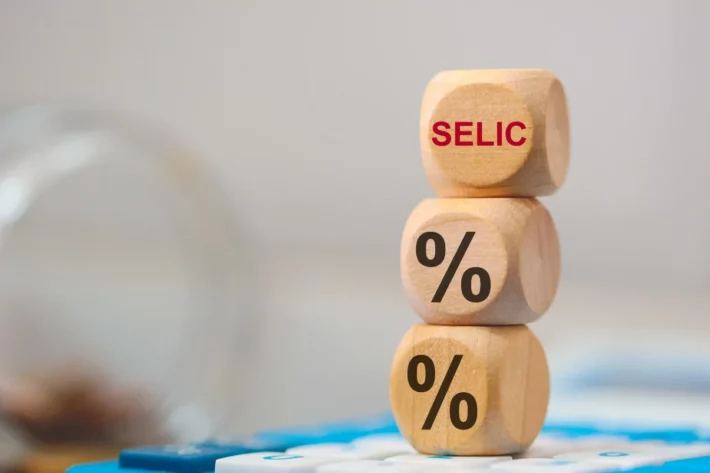 Mercado projeta Selic a 15% ao final de 2025. Foto: AdobeStock