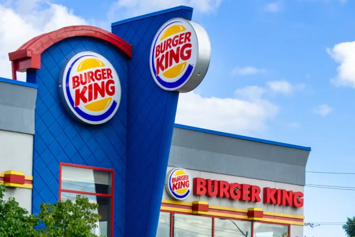 Dona do Burger King e Starbucks, Zamp (ZAMP3). (Foto: Adobe Stock)