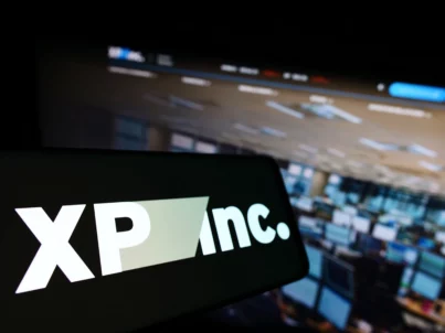 XP irá à Justiça contra autor de relatório que derrubou ações da empresa na Bolsa