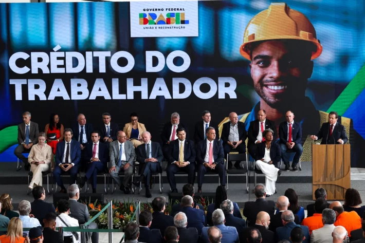 Cerimônia de lançamento do programa “Crédito do Trabalhador