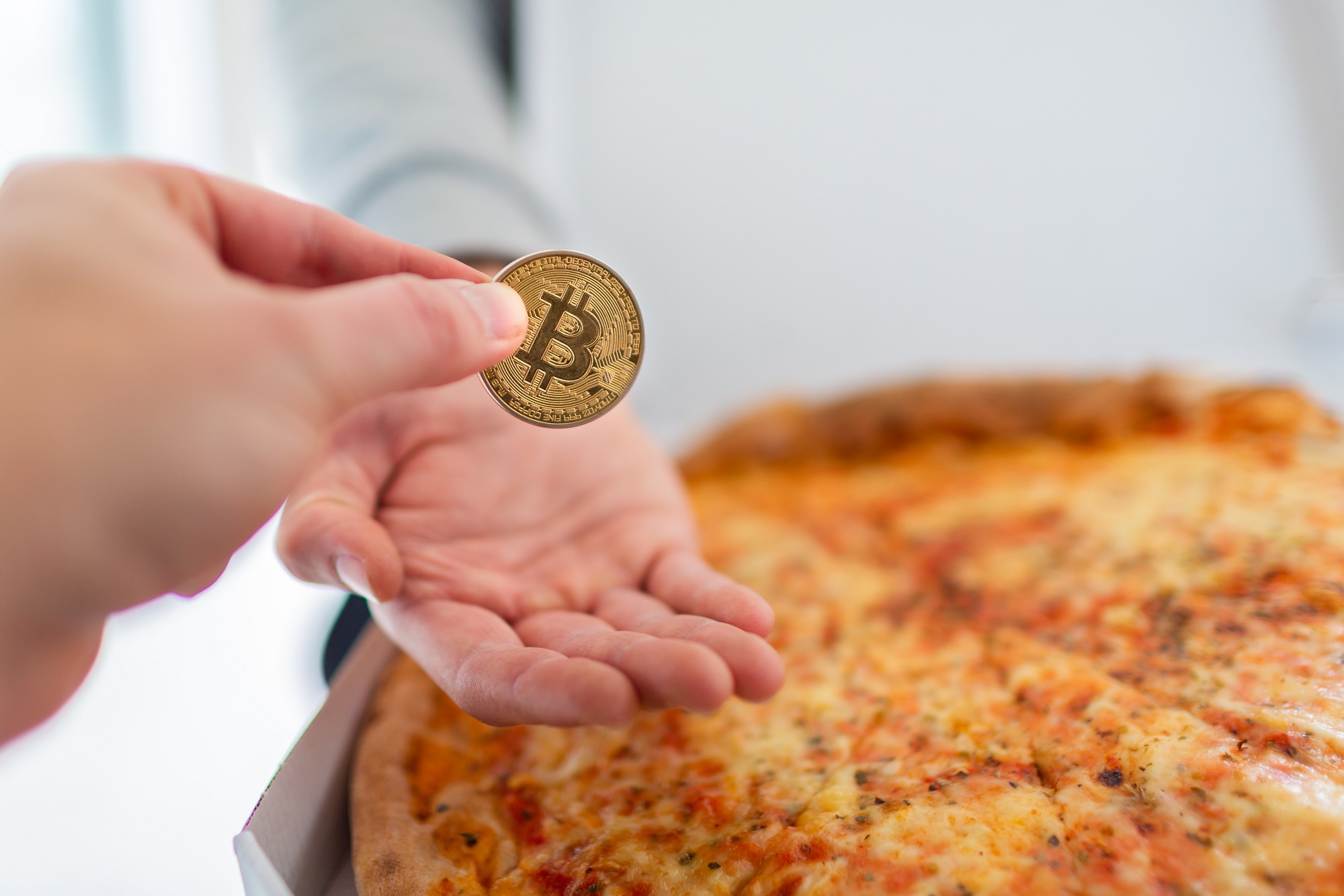 Bitcoins por pizza: o dia em que o bitcoin ganhou um sabor real – Fabricio  Tota – Estadão E-Investidor – As principais notícias do mercado financeiro