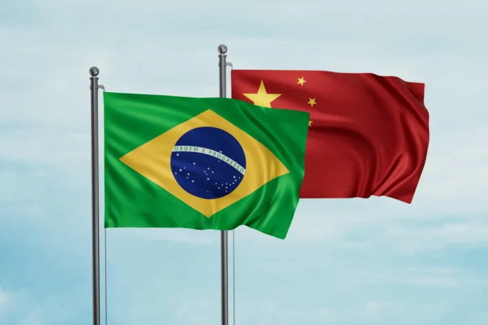 Guerra comercial pode ser oportunidade do Brasil estreitar laços com a China. (Foto: Adobe Stock)