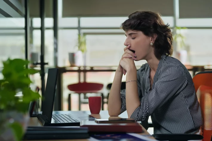 O que estamos fazendo com o trabalho? E com a capacidade de gerar valor a partir dele? (Imagem: Adobe Stock) 