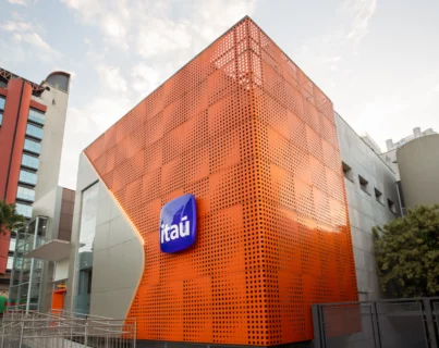 CEO do Itaú (ITUB4) dá pistas sobre dividendos extraordinários e analistas calculam valor recorde; entenda