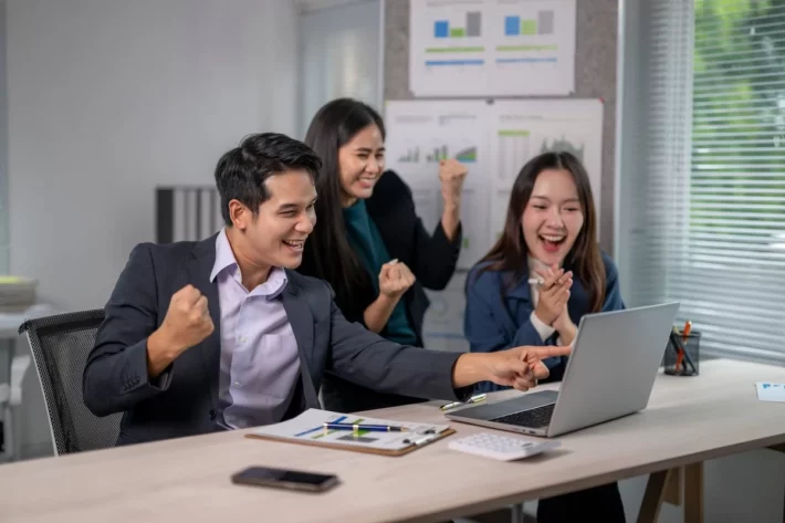 O sorteio da Mega da Virada acontece no dia 31 de dezembro de 2025. (Foto: Adobe Stock)