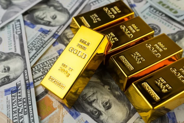 Ouro e prata sobem forte em meio a apreens&atilde;o com a autonomia do Federal Reserve e tens&otilde;es geopol&iacute;ticas. Metais renovam m&aacute;ximas como ativos de prote&ccedil;&atilde;o. (Imagem: Adobe Stock) 