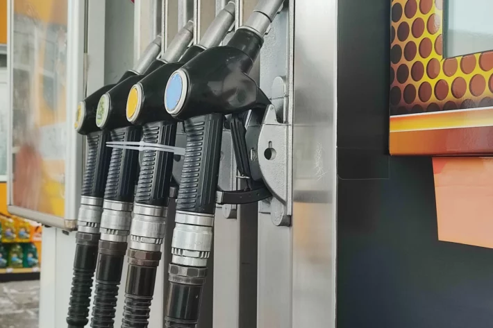 A&ccedil;&otilde;es de petroleiras caem com risco de excesso de oferta ap&oacute;s pris&atilde;o de Maduro (Foto: Adobe Stock)