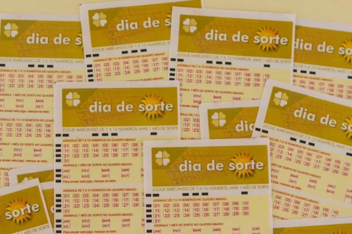 Somente pessoas maiores de 18 anos podem participar dos sorteios. (Foto: Adobe Stock)