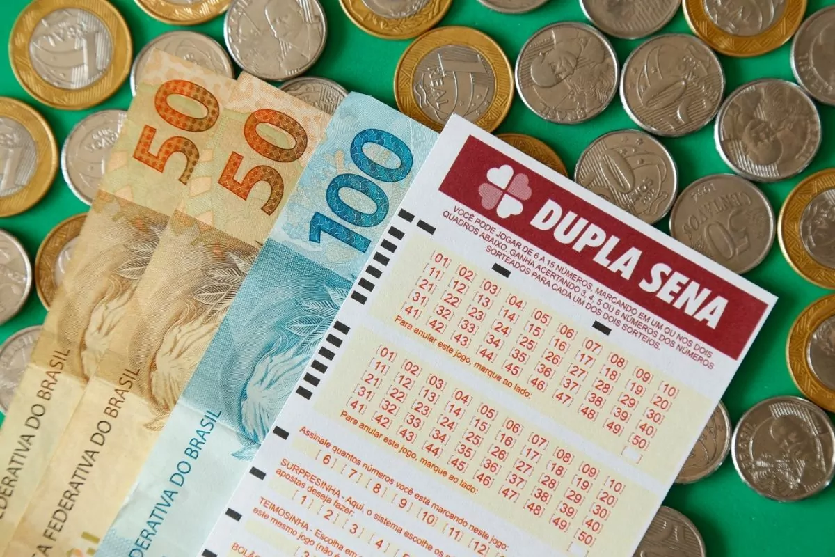 Dupla Sena de hoje (19): R$ 9 MILHÕES EM JOGO; veja chances de ganhar com cada tipo de aposta