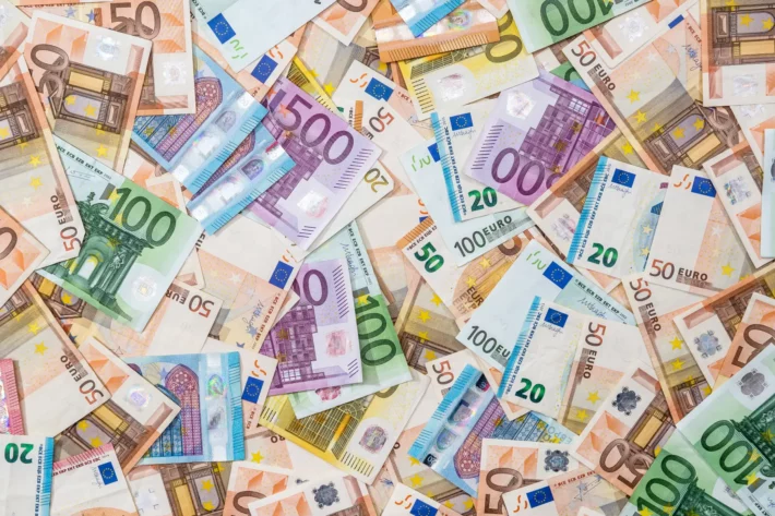 Euro (Foto: Adobe Stock)