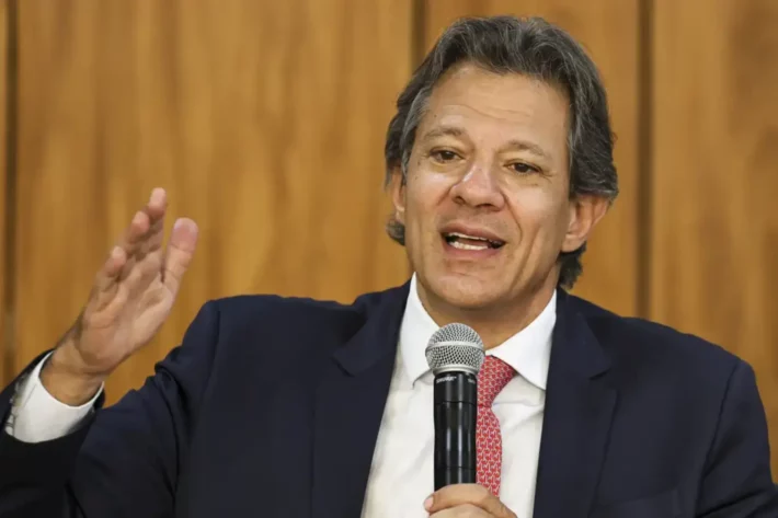 O ministro da Fazenda, Fernando Haddad, defende refor&ccedil;o da supervis&atilde;o dos fundos de investimento ap&oacute;s esc&acirc;ndalo envolvendo o Banco Master. (Foto: Ag&ecirc;ncia Brasil)